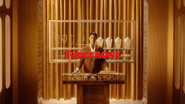 TOBLERONE NEVER SQUARE